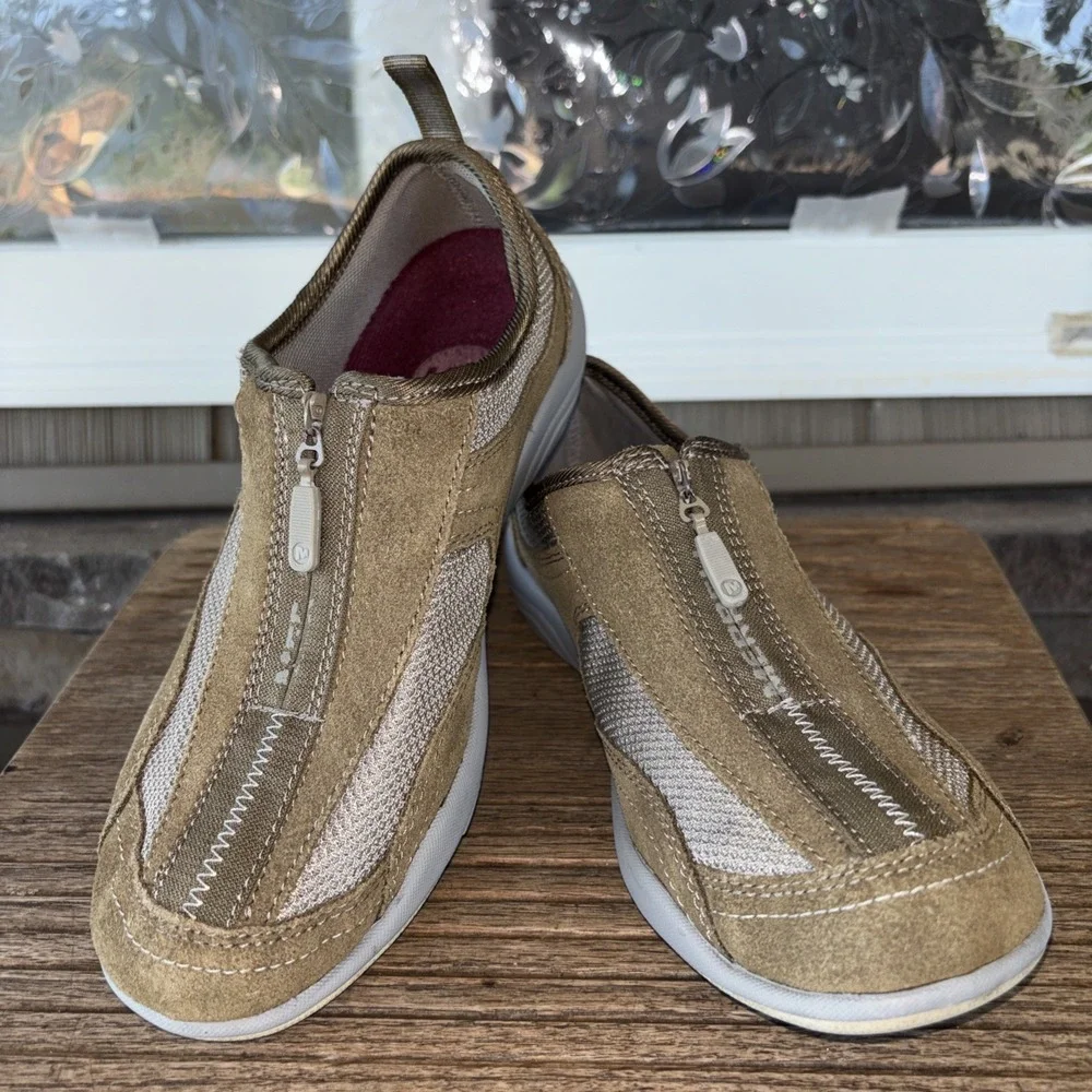 Merrell Womens Sz 6.5 Coriander Tan Leather Front Zip Shoes JO98393 EUC